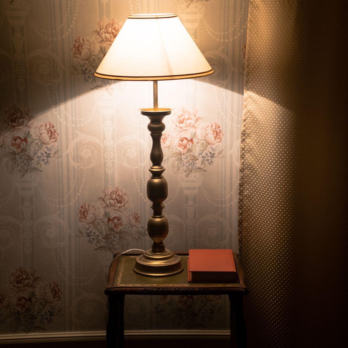 Linen Table Lamp